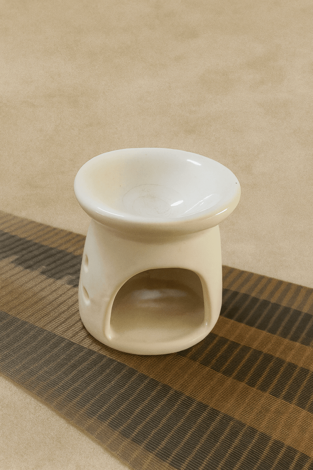 Ceramic Tealight Aroma Diffuser image 2