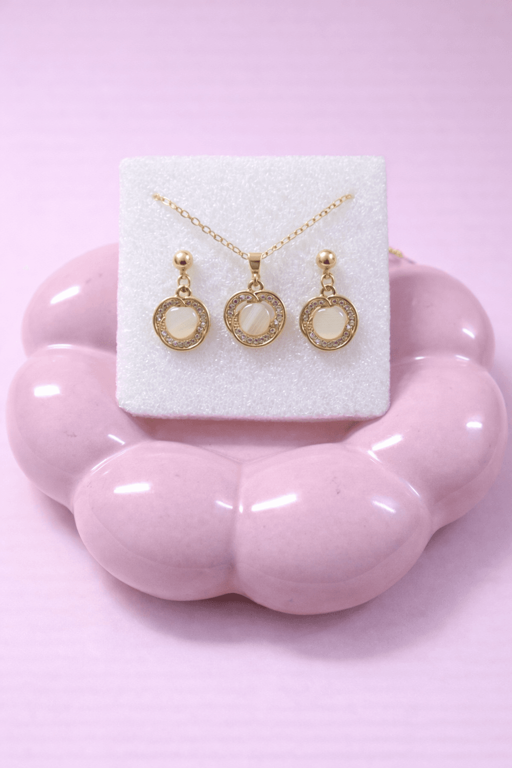 Gold Earrings with Pendant